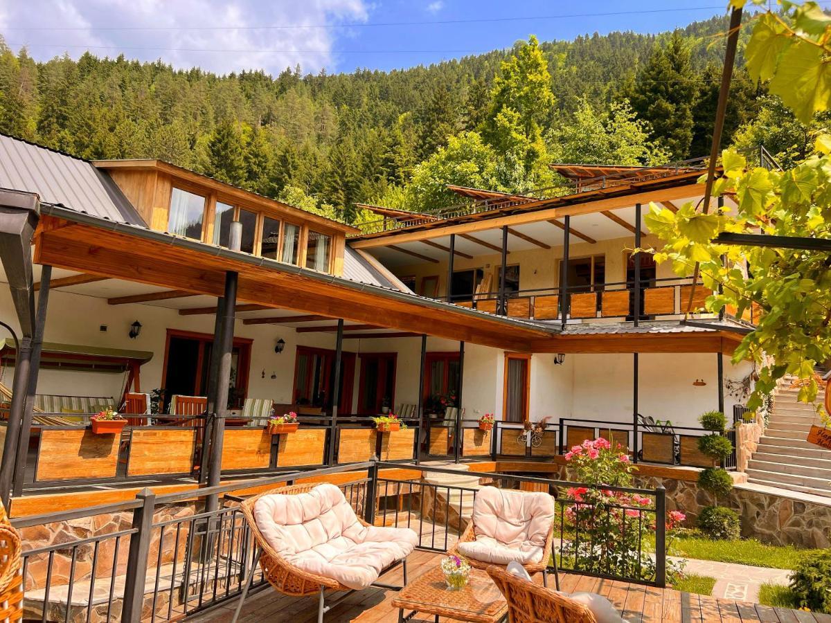Hotel Borjomi Verde Ngoại thất bức ảnh